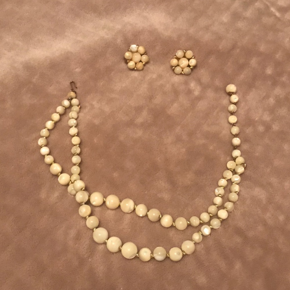 ➡️Vintage‼️➡️KRAMER WWII Necklace - Picture 3 of 8